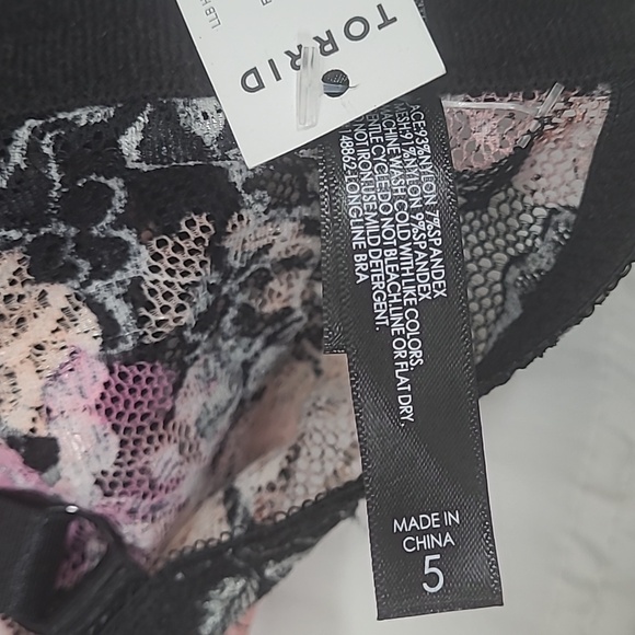 Torrid Women's Bra - Picture 7 of 8